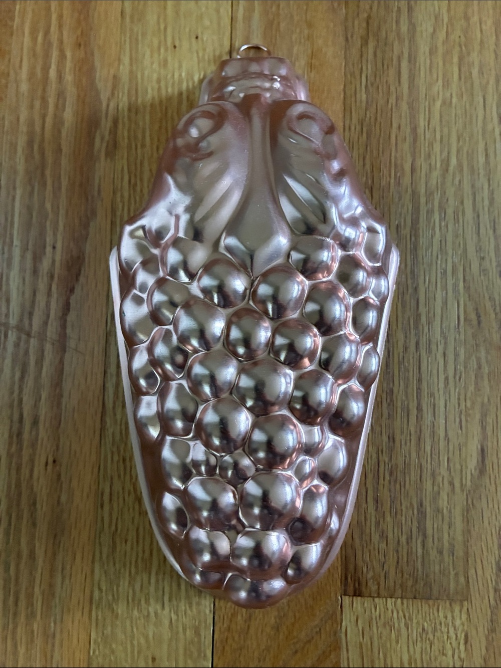 Vintage-Inspired Copper Pink Grape Mold - Home Accent